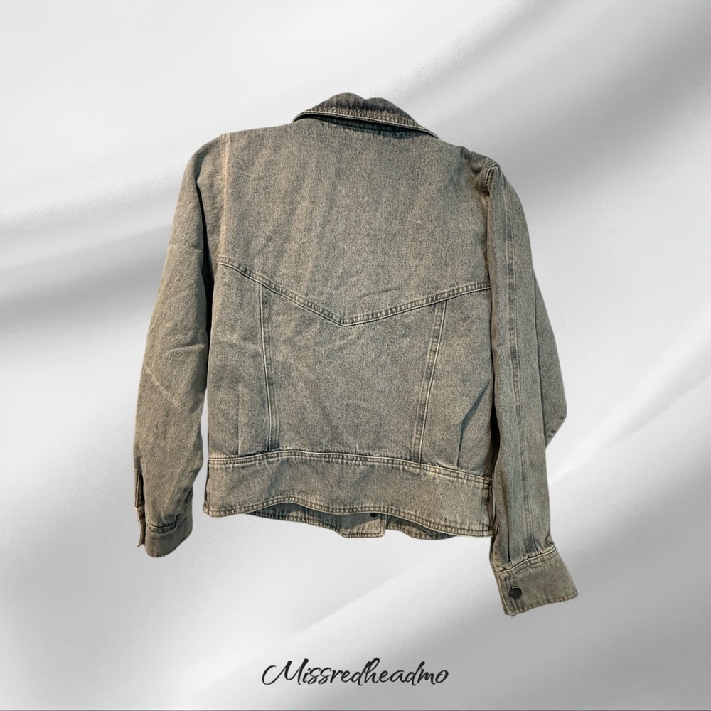 Fate Jean Jacket - Picture 2 of 5